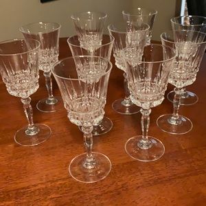 Cristal D’Arques Villeneuve wine glasses